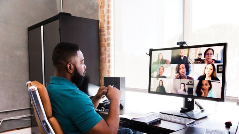 Feedback and Reviews Can Be Complicated in a Hybrid Workplace